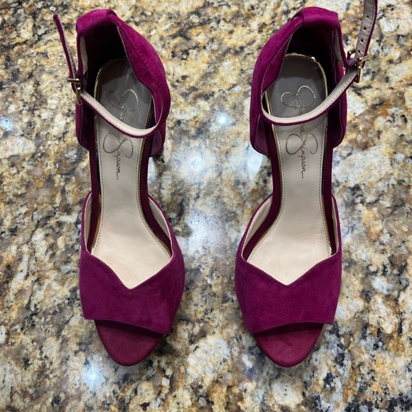 Jessica Simpson Platform Heels - Picture 2 of 3